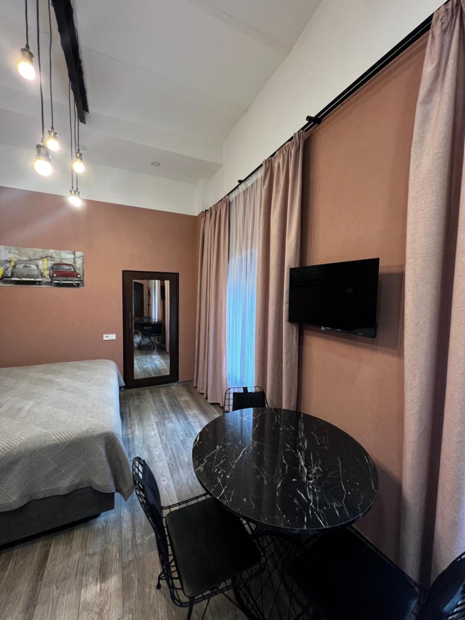 Chikhi Apartamento Tbilisi Exterior foto